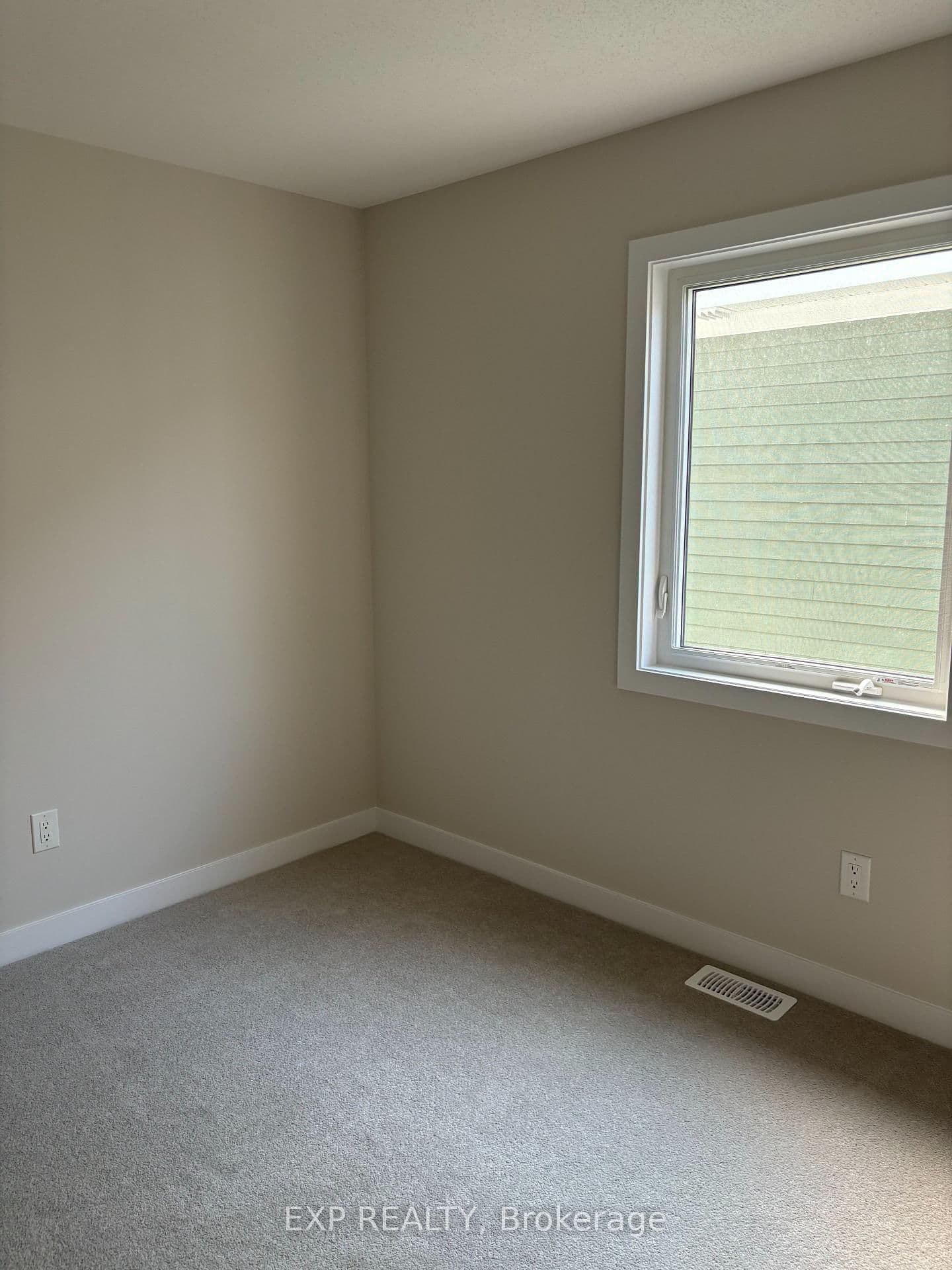 530 OLDENBURG Avenue thumbnail 20