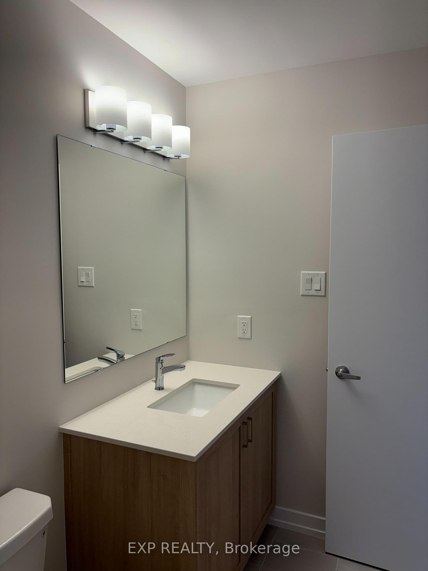 530 OLDENBURG Avenue thumbnail 21