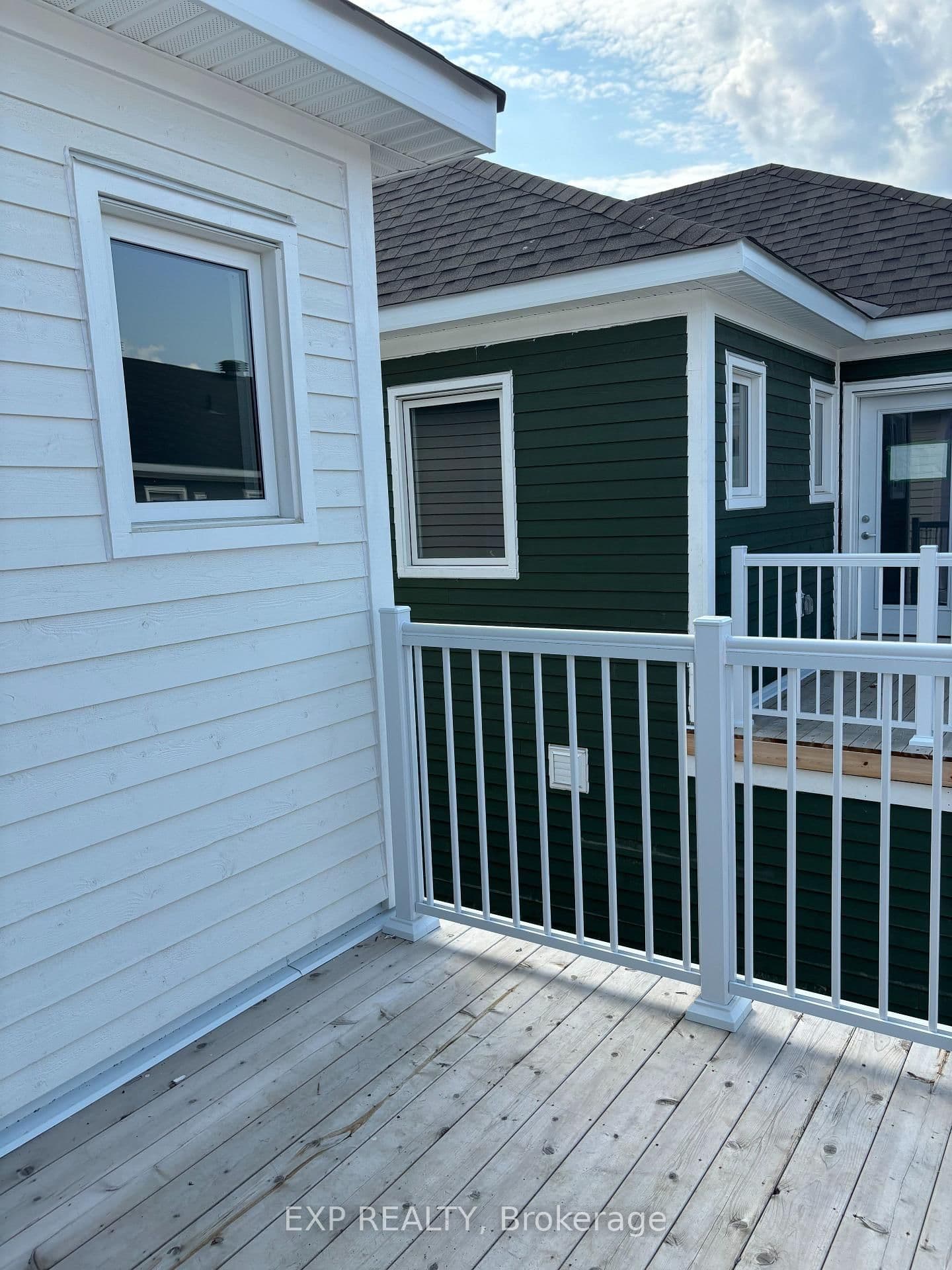 530 OLDENBURG Avenue thumbnail 34