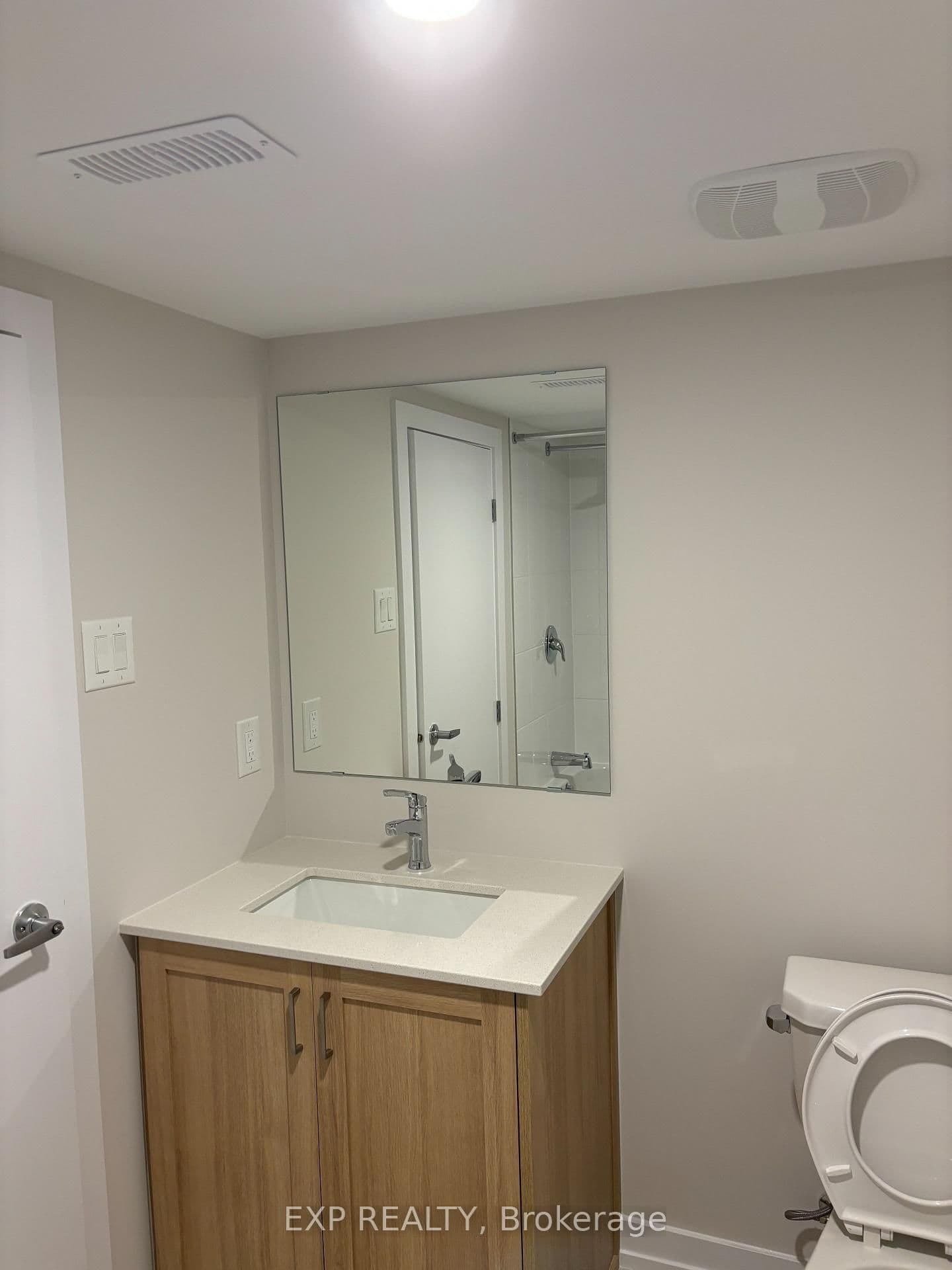 530 OLDENBURG Avenue thumbnail 7