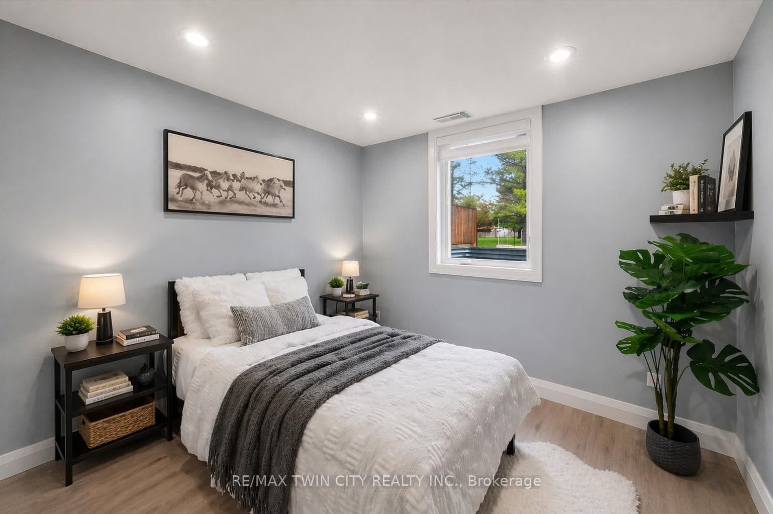 86 Carlyle Drive thumbnail 30