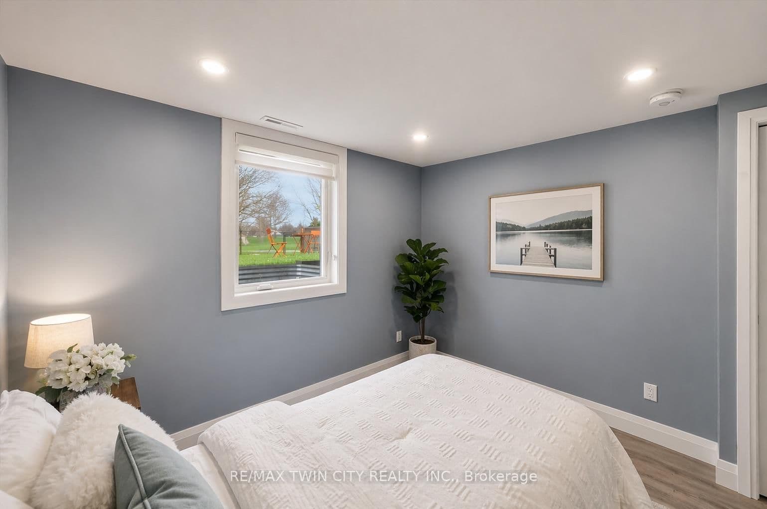 86 Carlyle Drive thumbnail 31
