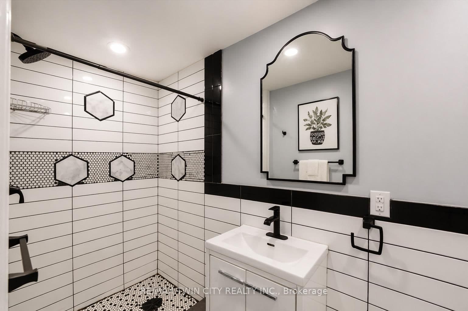 86 Carlyle Drive thumbnail 32