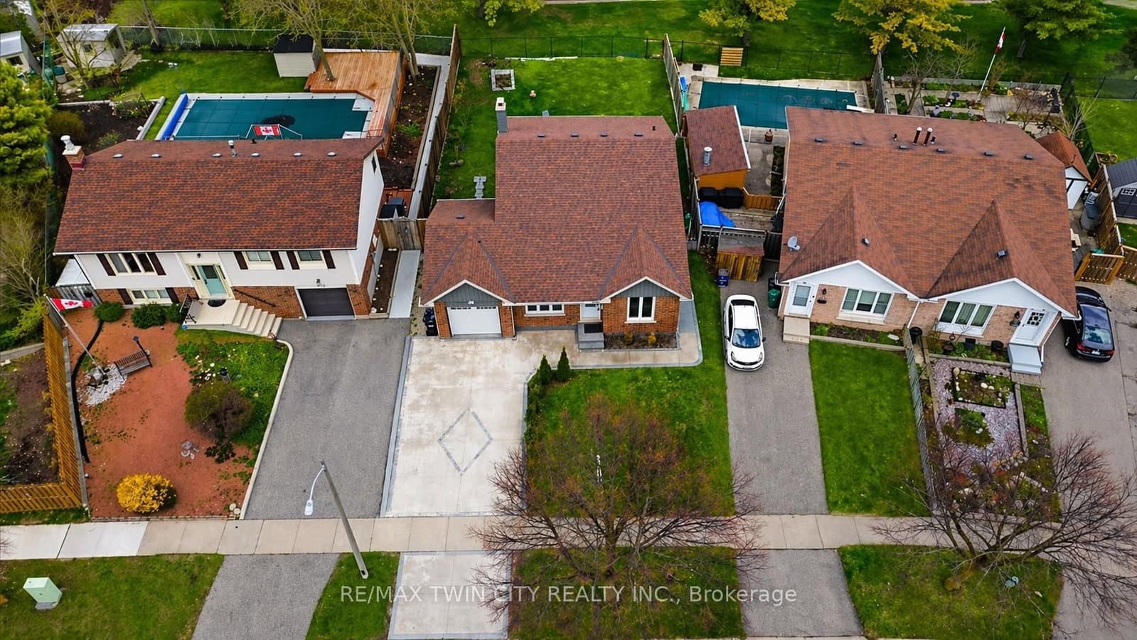 86 Carlyle Drive thumbnail 35