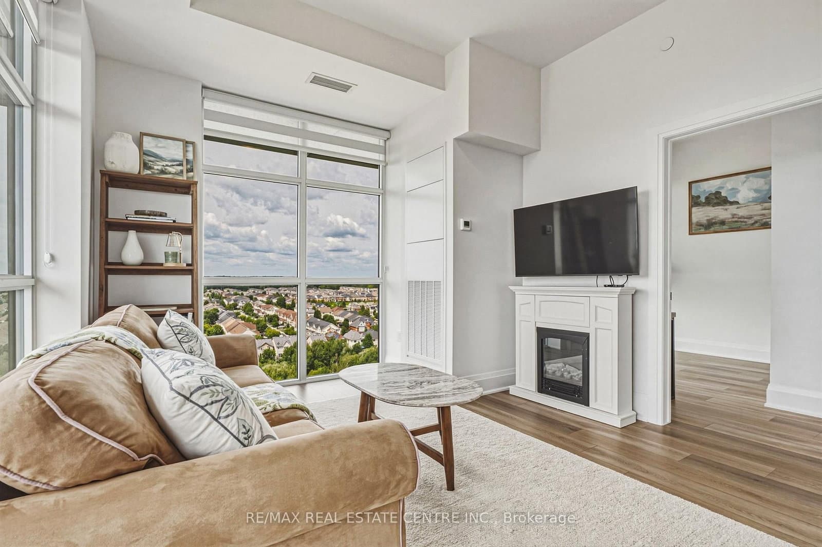470 Dundas Street E, Unit 1202 thumbnail 12