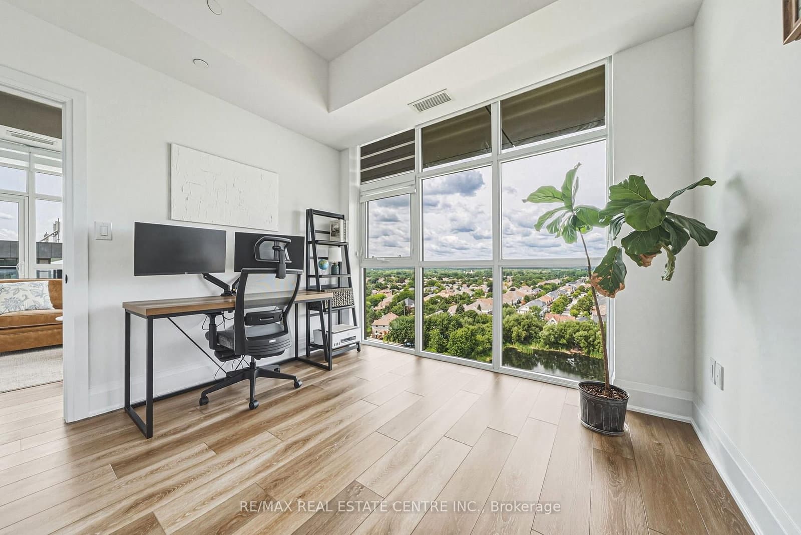 470 Dundas Street E, Unit 1202 thumbnail 21