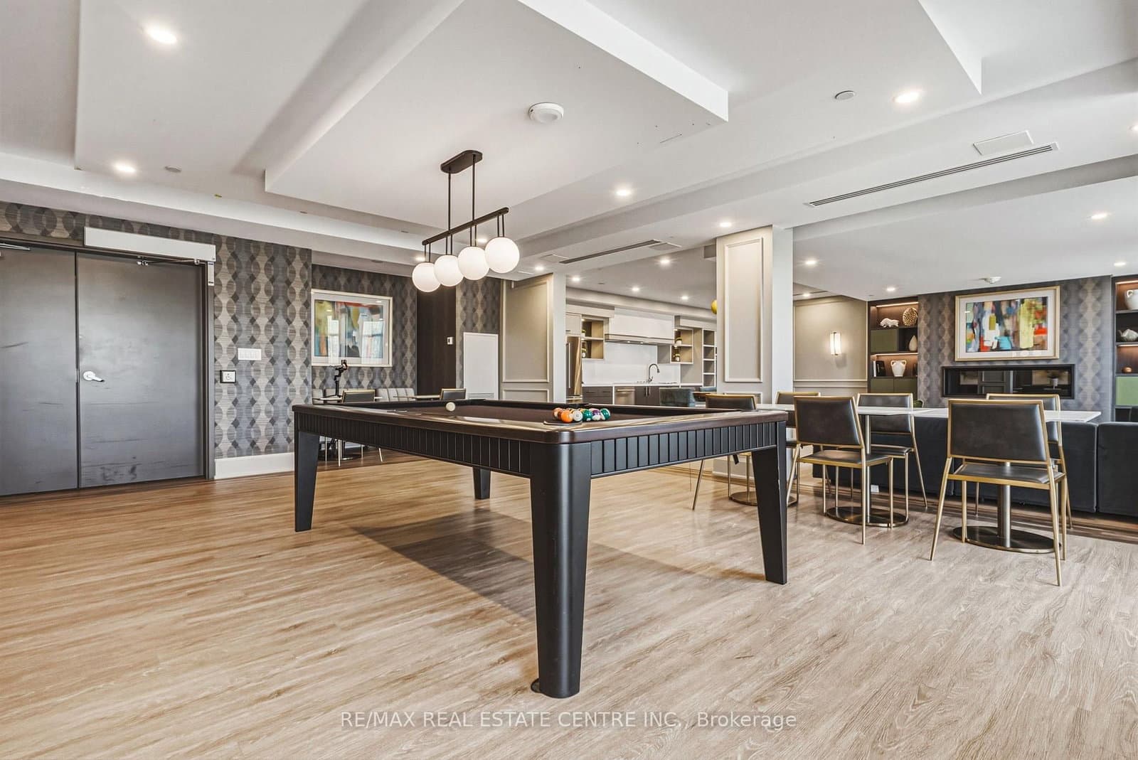 470 Dundas Street E, Unit 1202 thumbnail 31