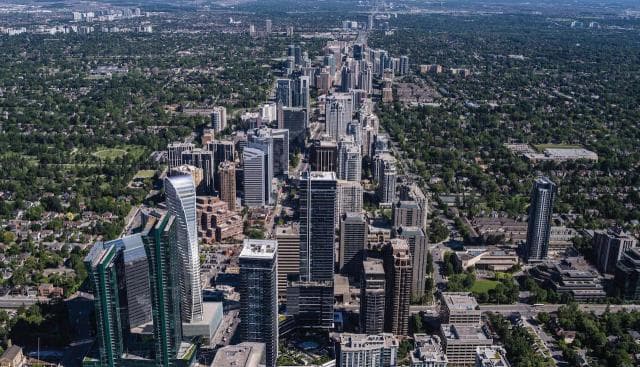 4800 Yonge Condos thumbnail 9