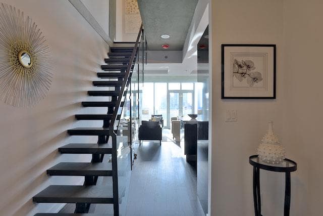 O2 Maisonettes on George Condos thumbnail 27