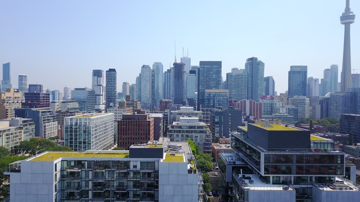 Kingly Condos thumbnail 18