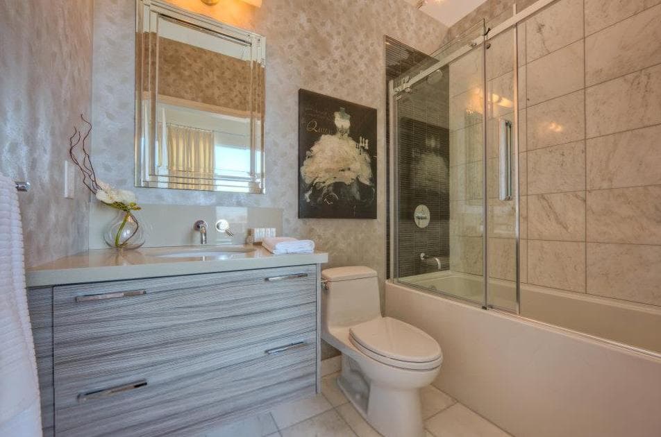 Jade Waterfront Condos thumbnail 10