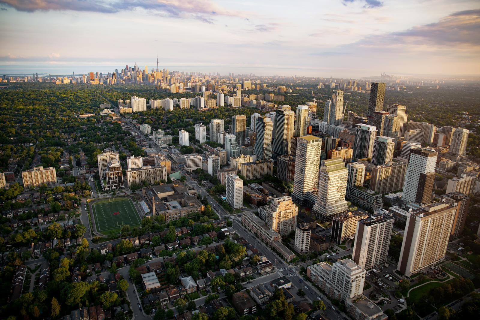 Untitled North Tower Condos thumbnail 4