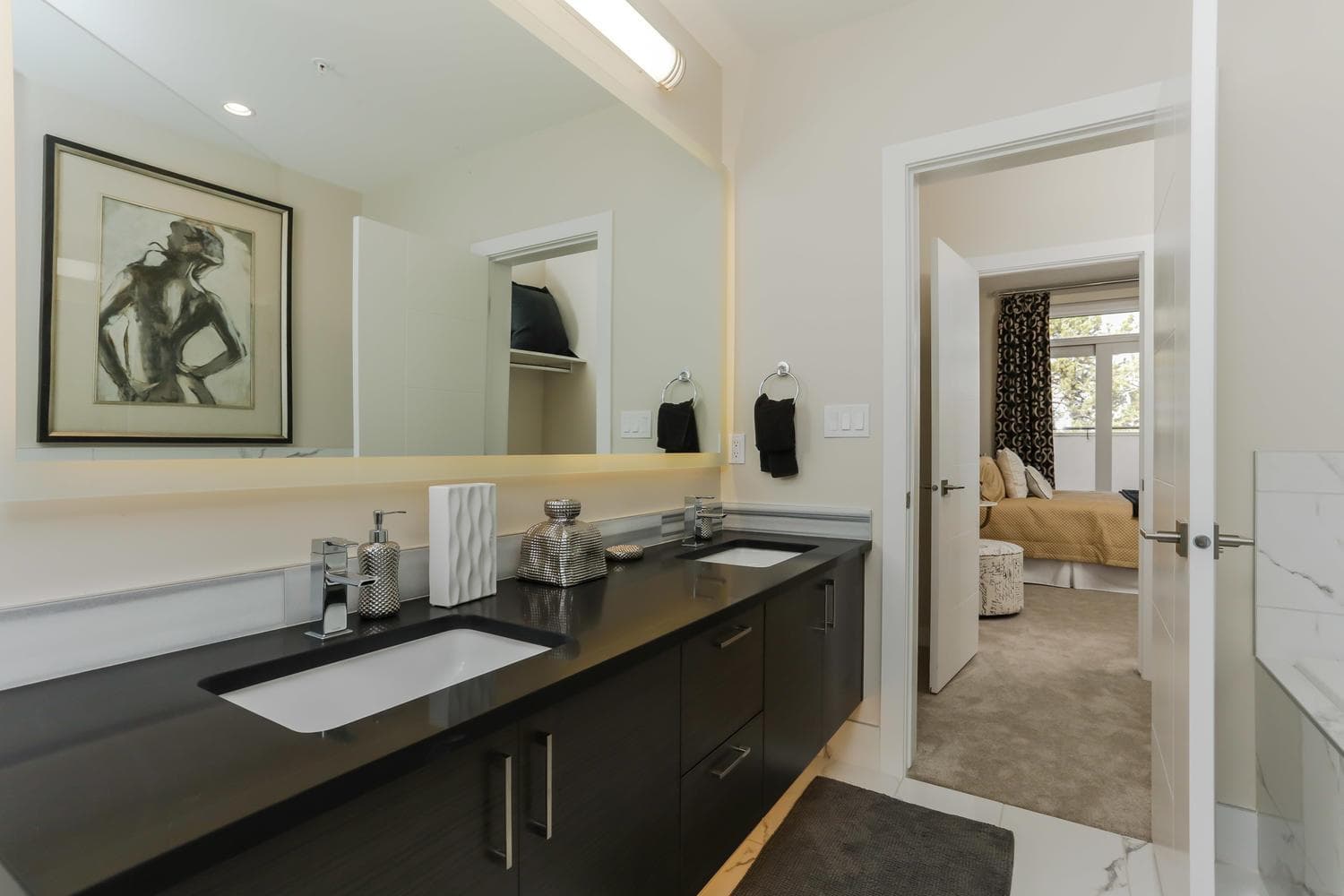 Bentley Condos thumbnail 17