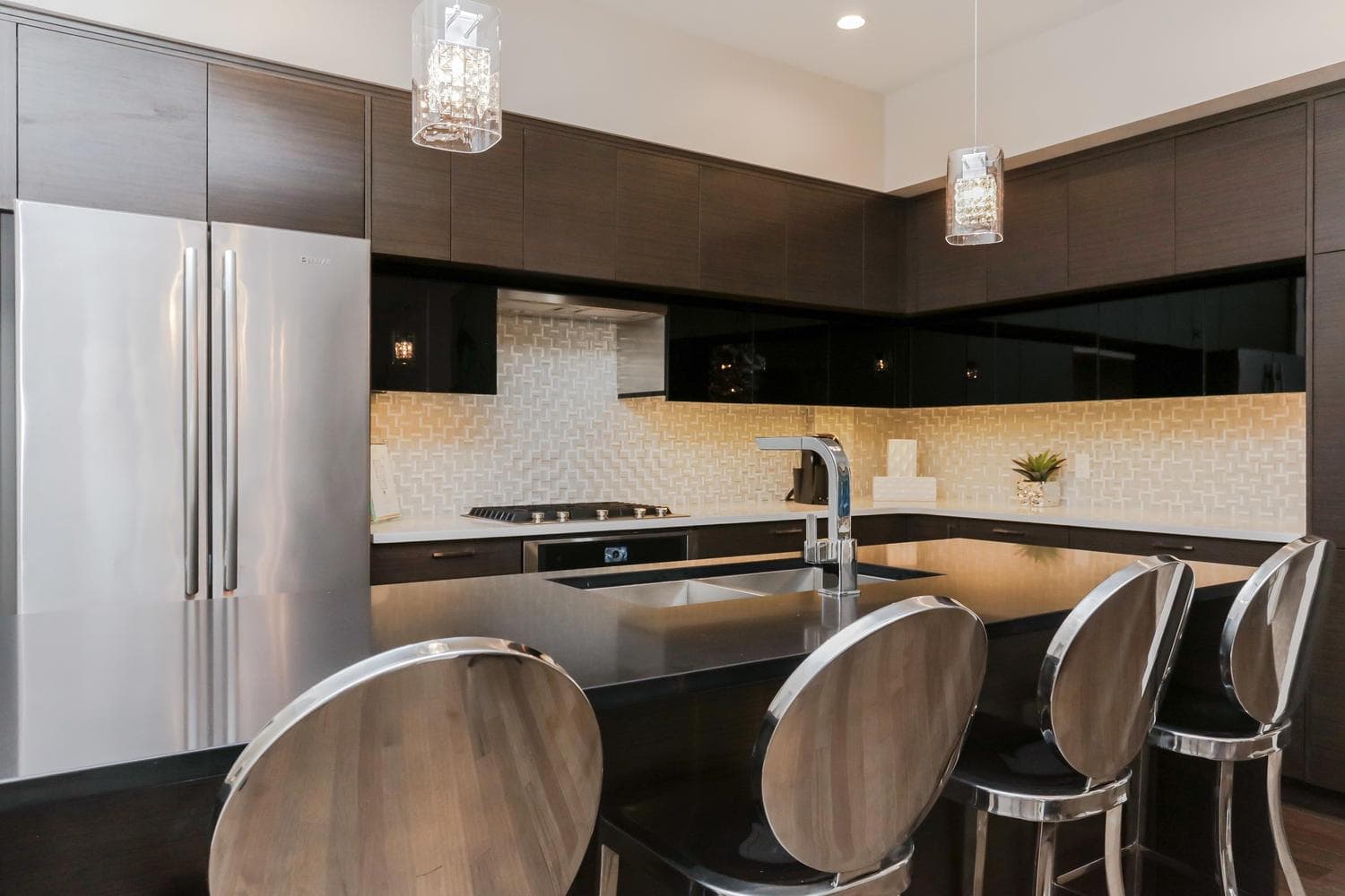 Bentley Condos thumbnail 12