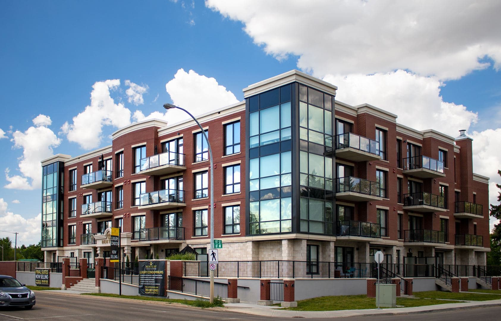 Bentley Condos thumbnail 3