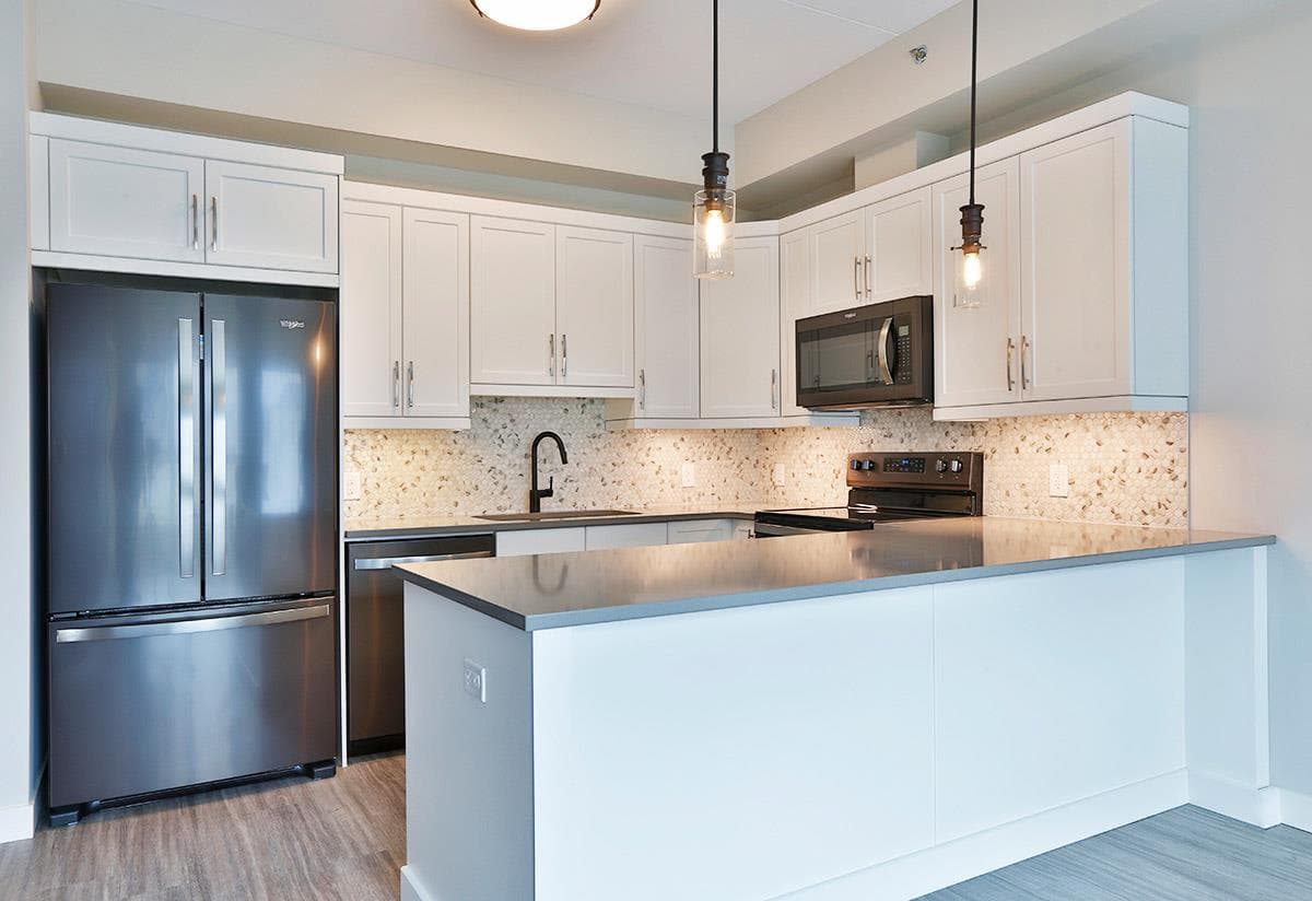 The Rise Condos thumbnail 16