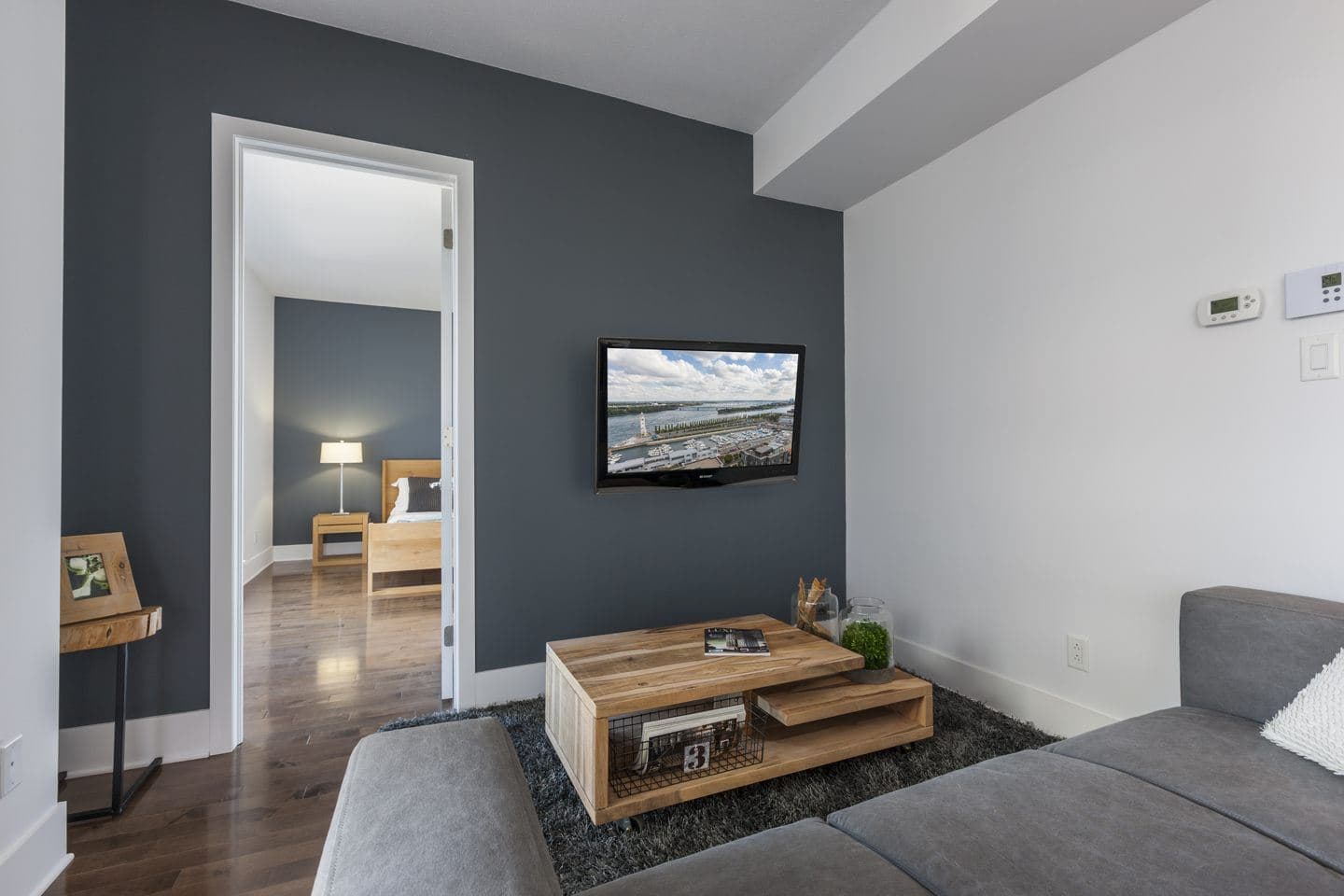 Le Solano Condos thumbnail 14