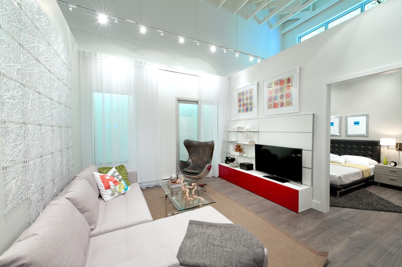 Le Peterson Condos thumbnail 16