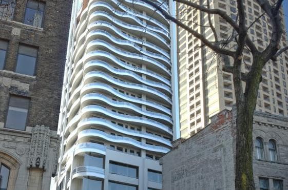 Le Peterson Condos thumbnail 5