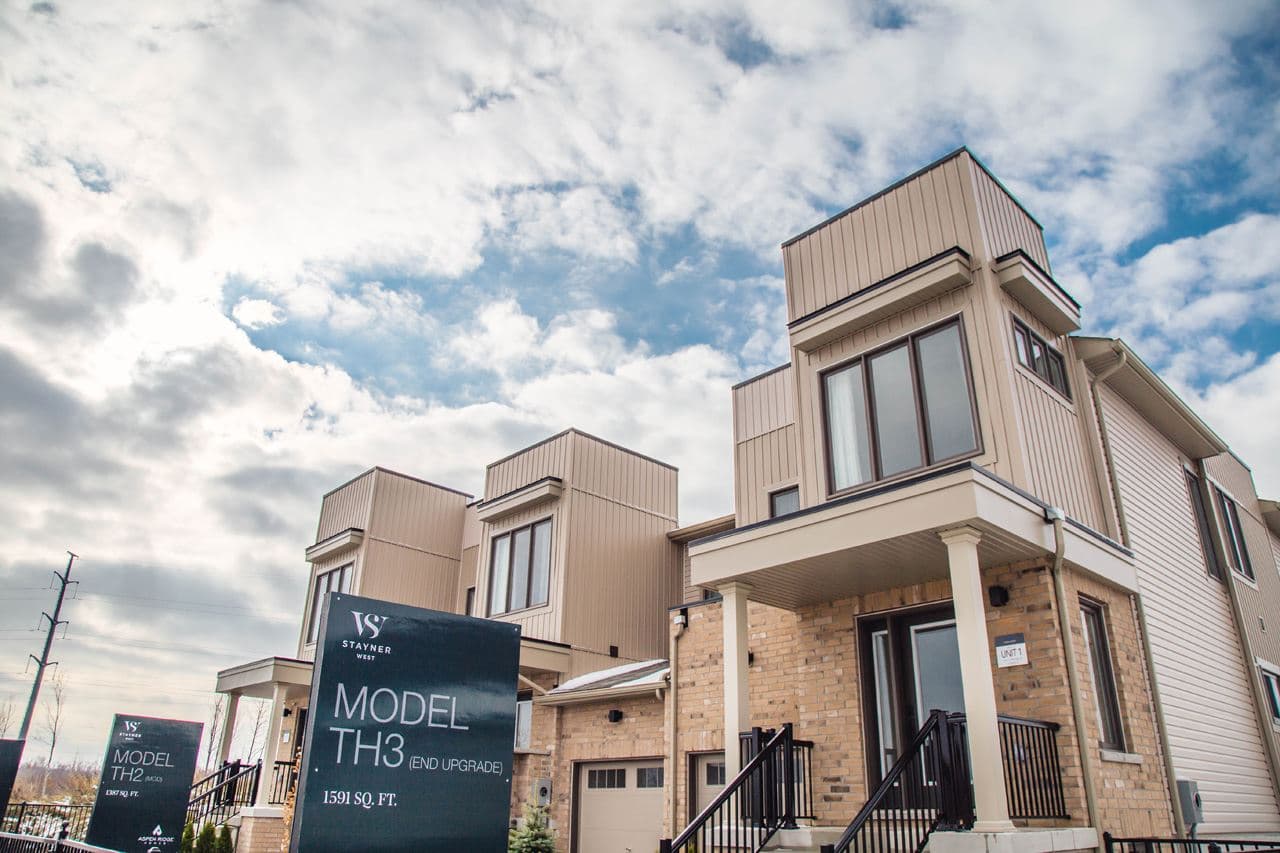 Stayner West Condos thumbnail 3