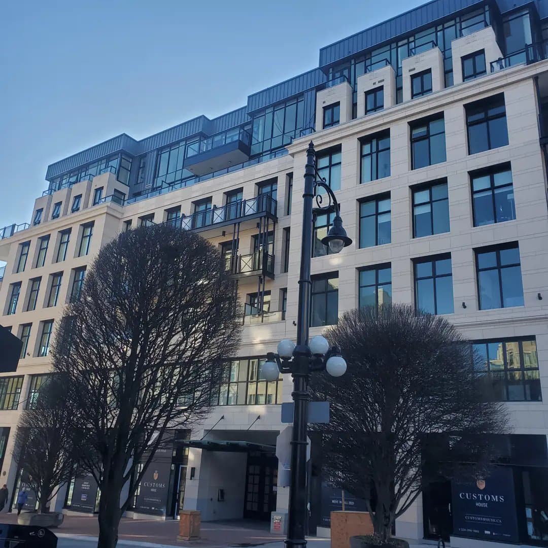 Customs House Condos thumbnail 9