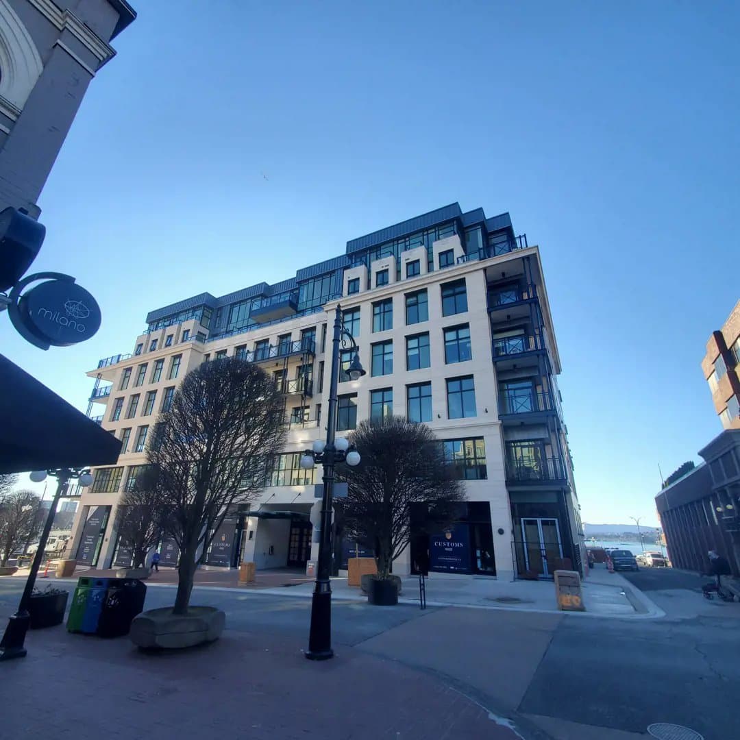 Customs House Condos thumbnail 10