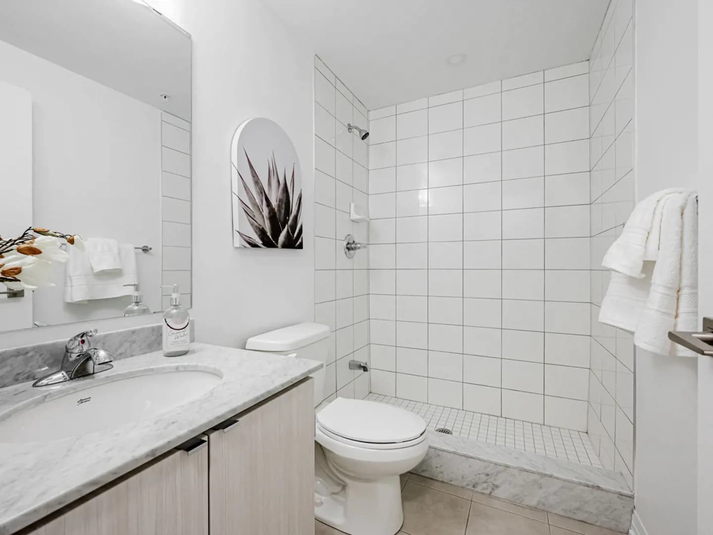 B-Line Condos thumbnail 21