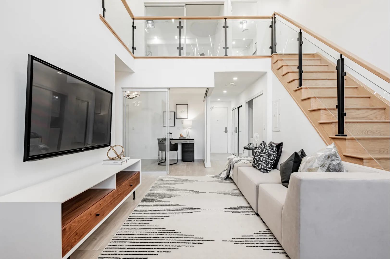 B-Line Condos thumbnail 8