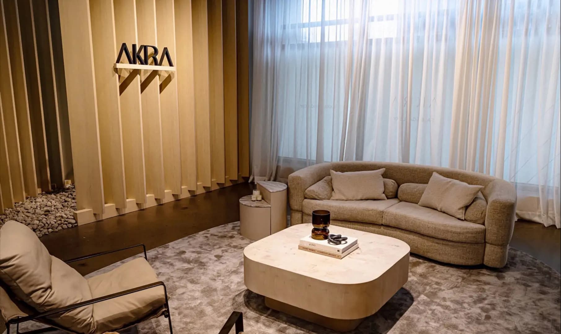 Akra Living Condos thumbnail 5