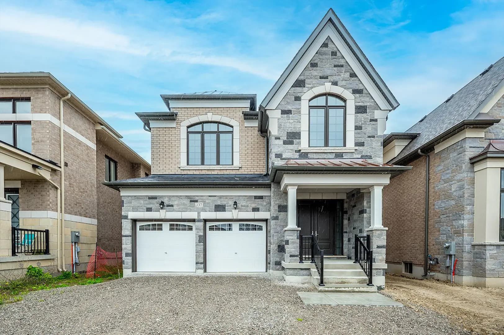 Kleinburg Hills thumbnail 2