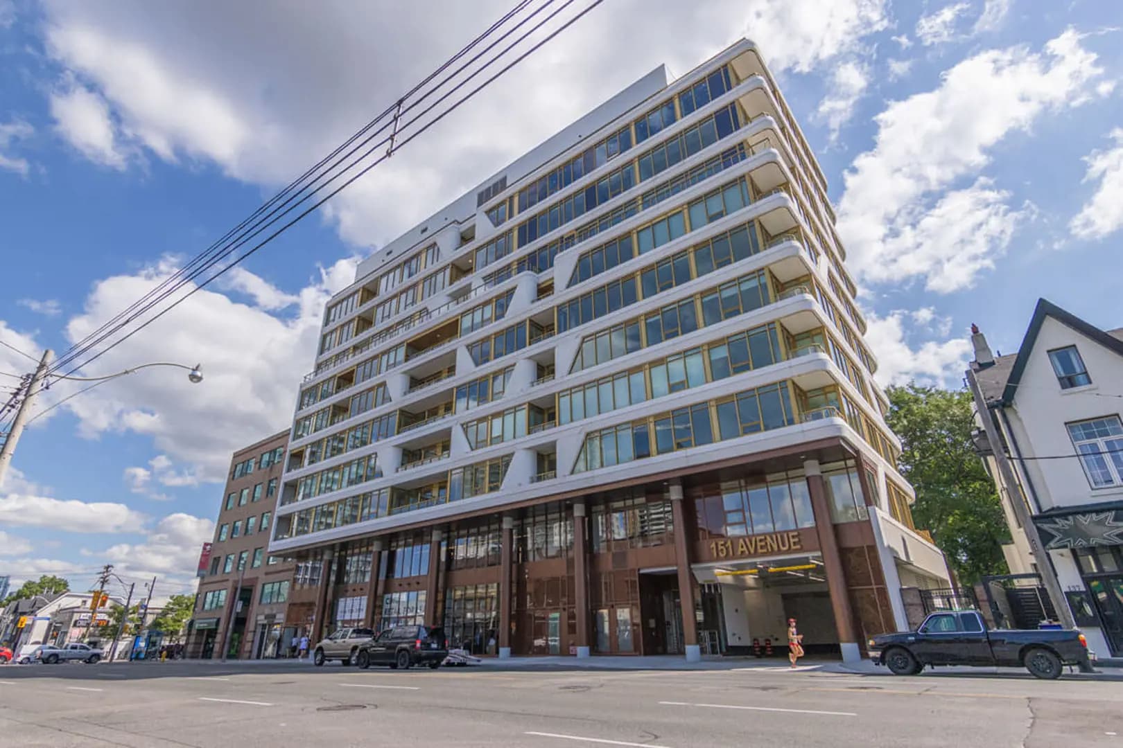 Avenue 151 Yorkville Condos